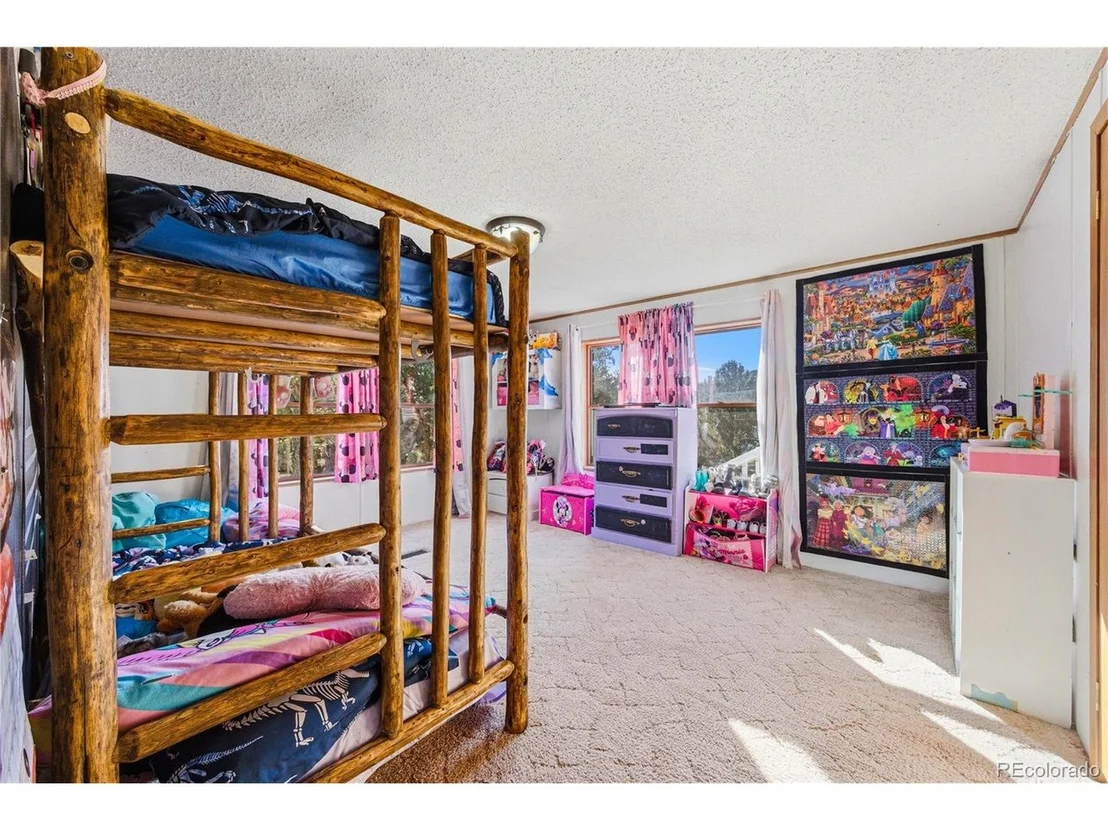 Photo of 627 Harmon Dr
