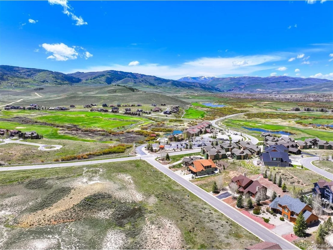 Photo of 701 Saddle Ridge Cir
