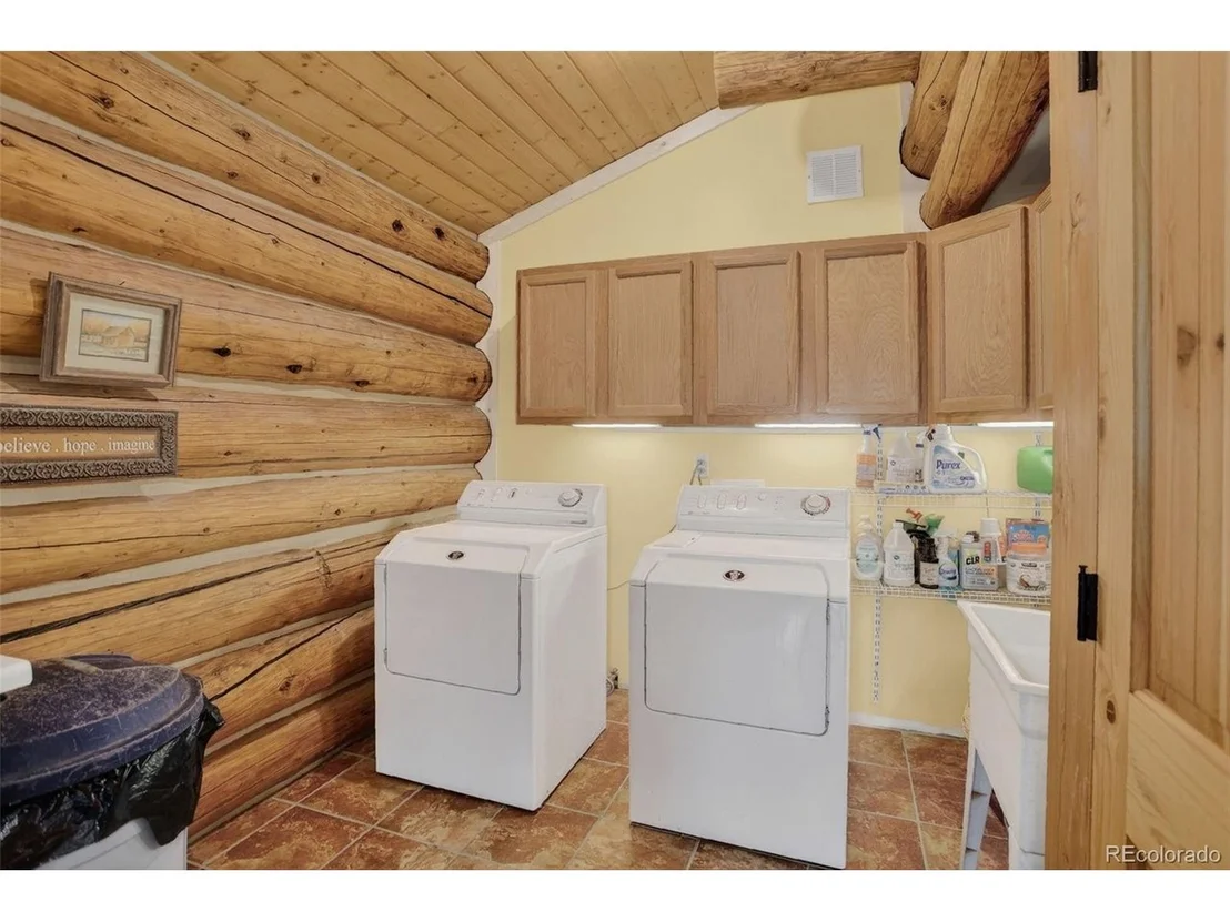 Photo of 261 Pine Dr