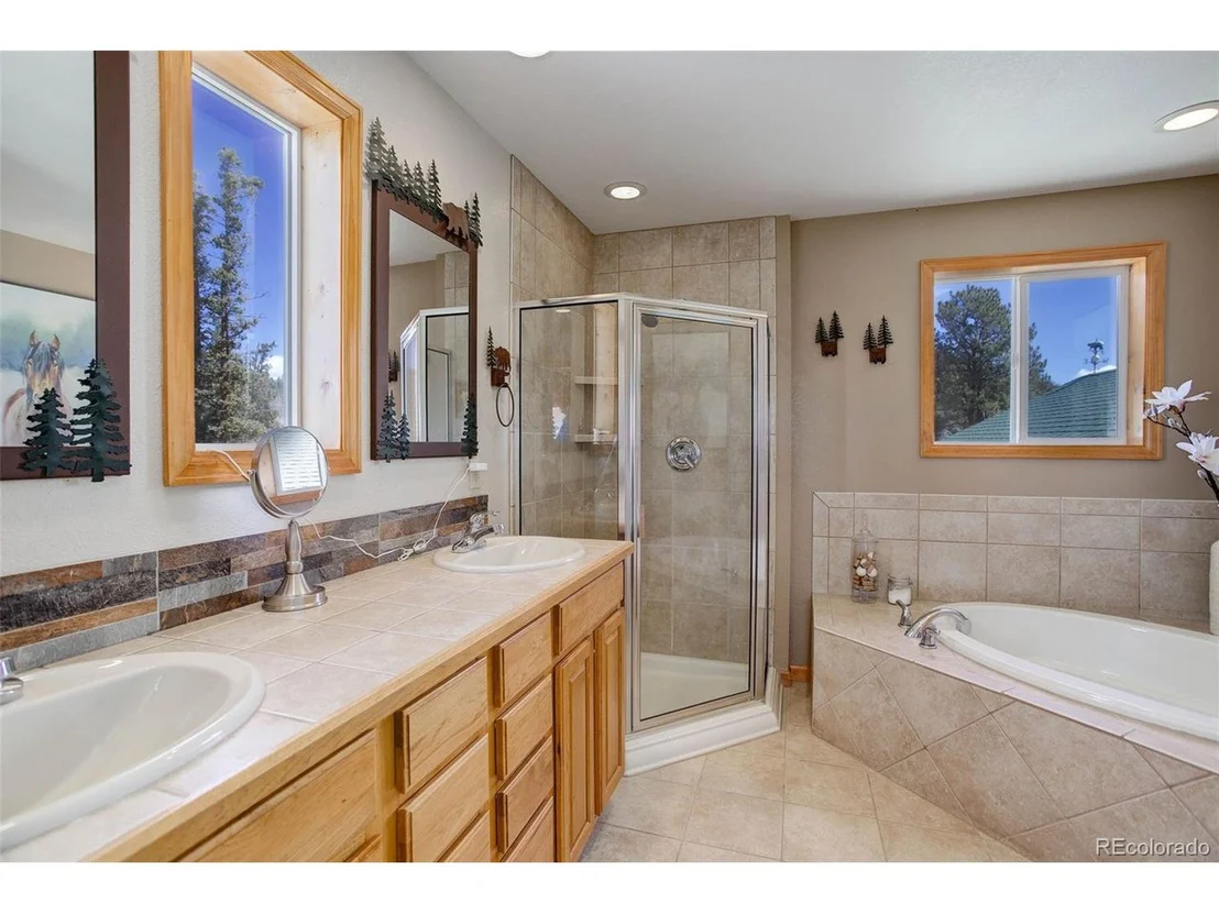 Photo of 355 Quiver Rd