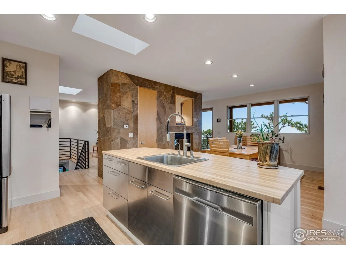 Photo of 435 Quartz Way