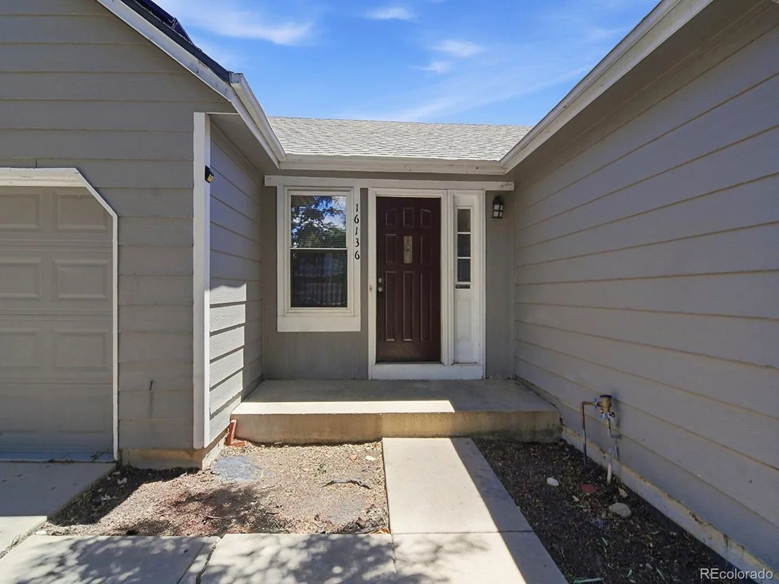 Photo of 16136 E Exposition Dr