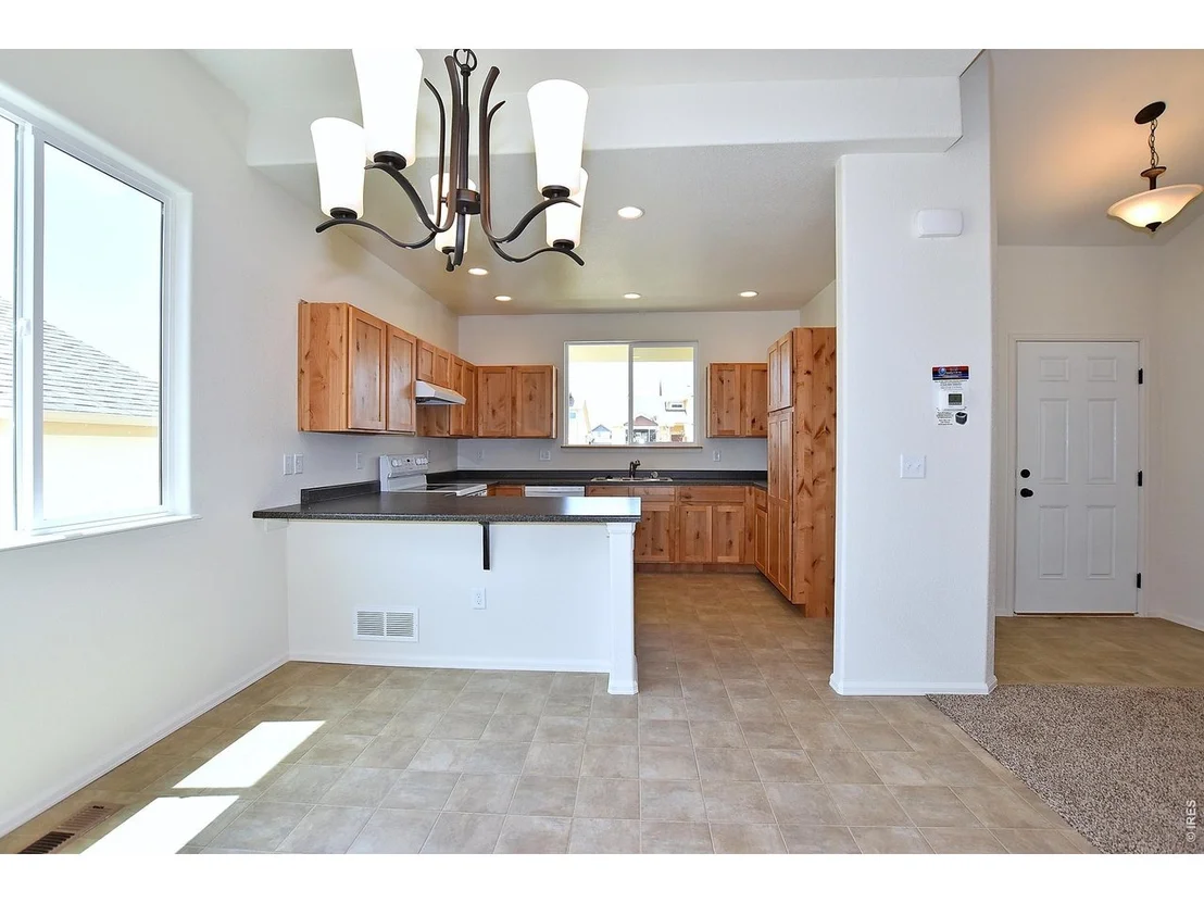 Photo of 2417 Juno Ln
