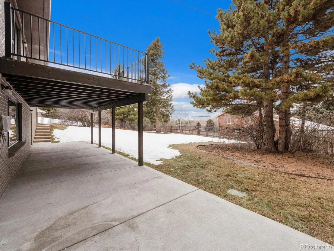 Photo of 1345 Overhill Rd