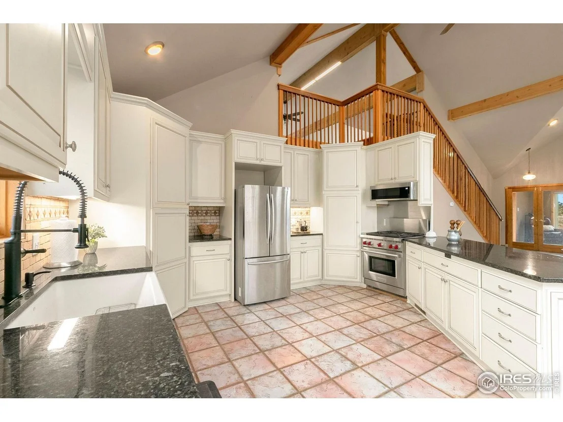 Photo of 9512 Red Mountain Rd