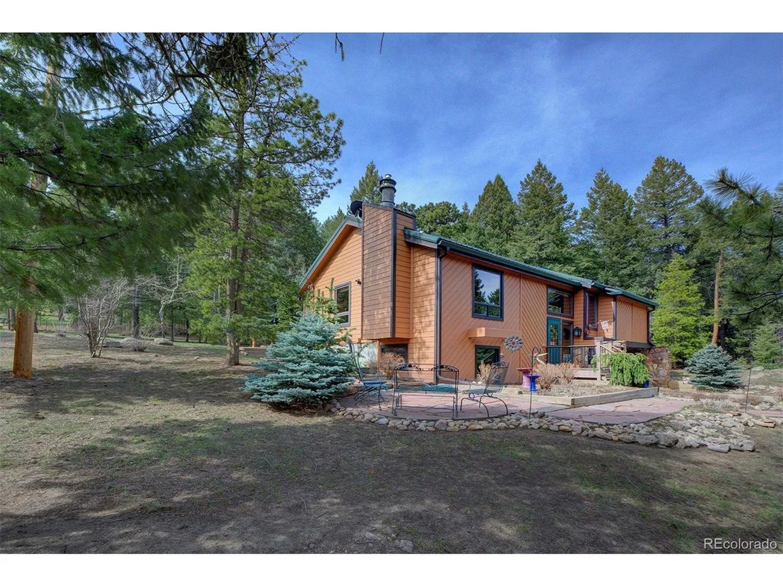 Photo of 25178 Stanley Park Rd
