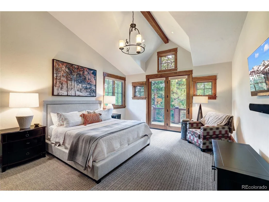 Photo of 805 Highfield Trl
