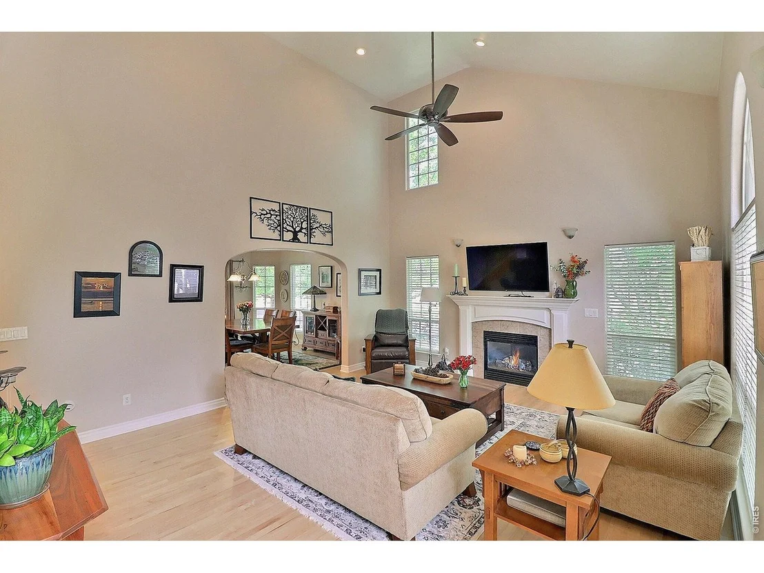 Photo of 101 54th Ave
