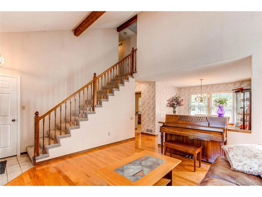 Photo of 9948 King St
