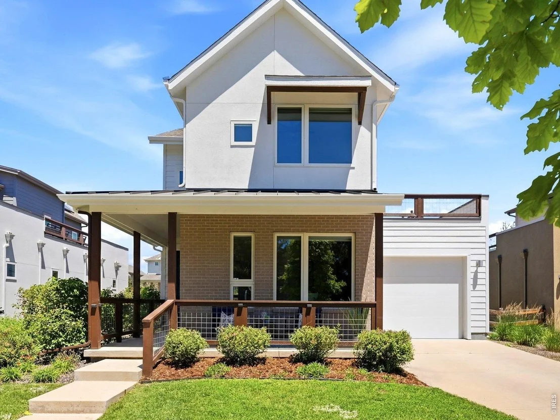 Photo of 835 Yellow Pine Ave