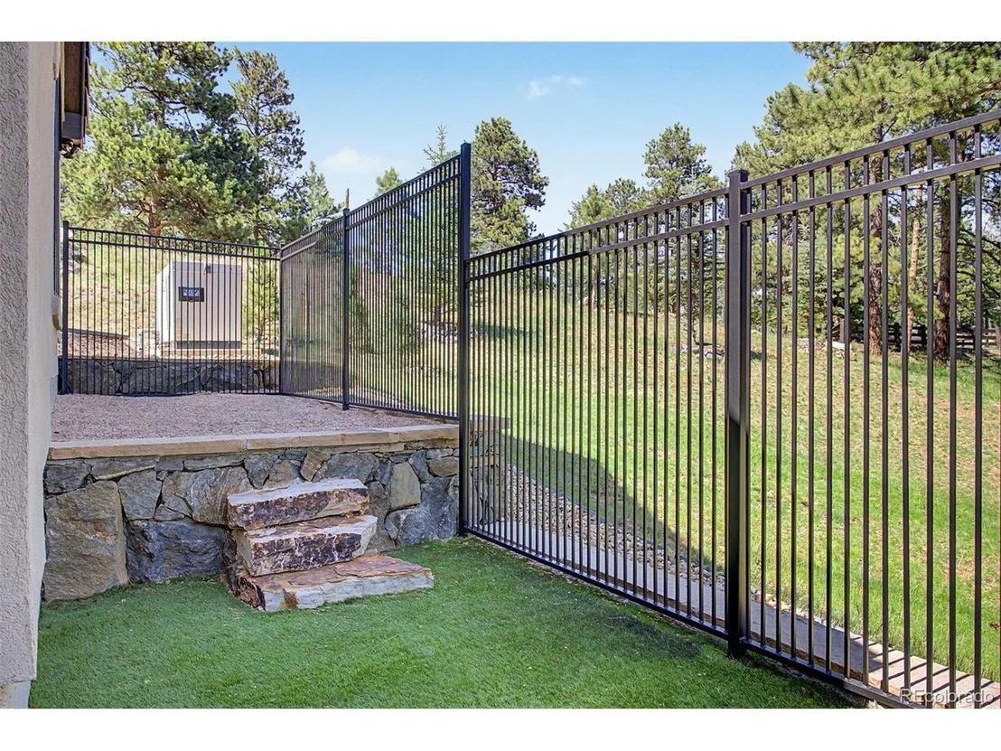 Photo of 940 Twisted Pine Rd