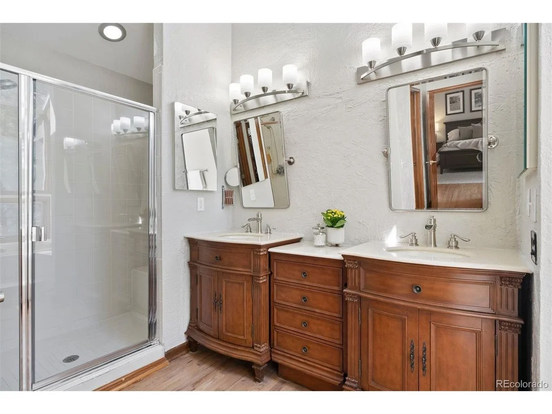 Photo of 2386 Daisy Ln