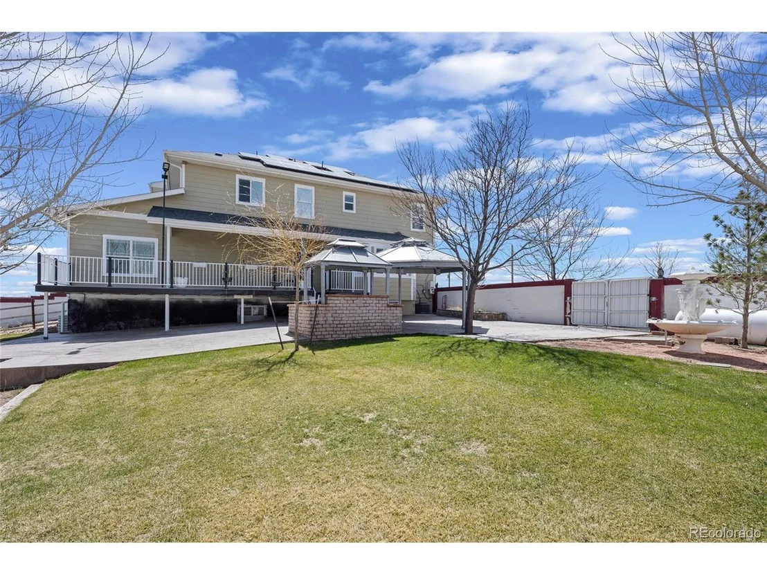 Photo of 21151 E Highway 30