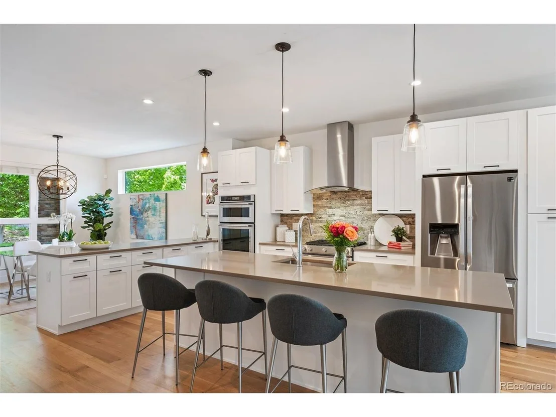 Photo of 2114 Lowell Blvd