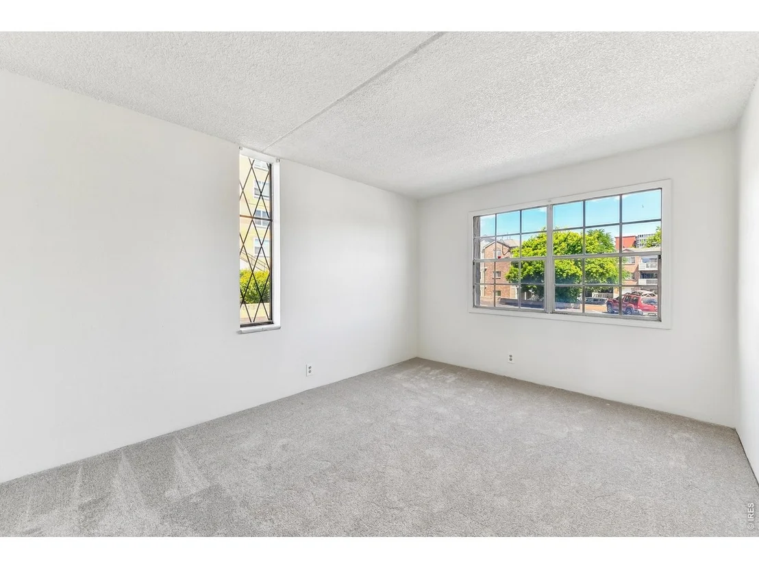 Photo of Unit 262 at 805 29th St