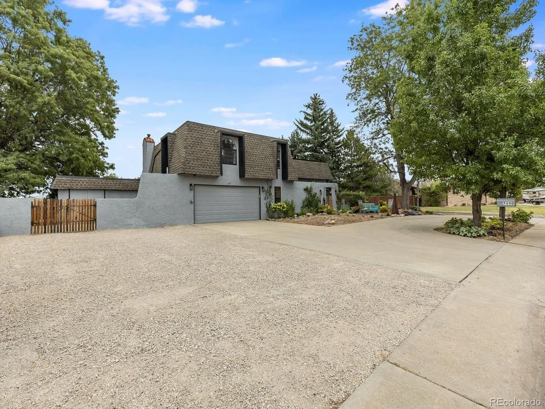 Photo of 7690 Kline Dr