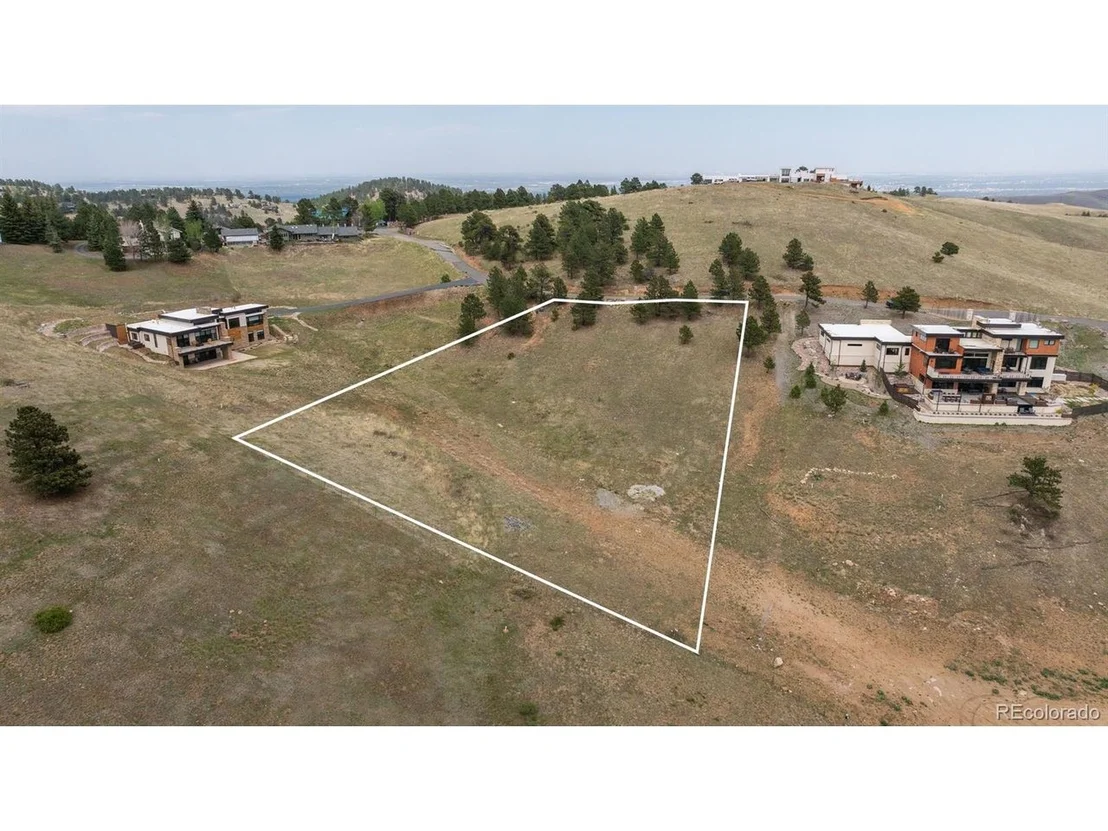 Photo of 455 Strada Rossa Rd