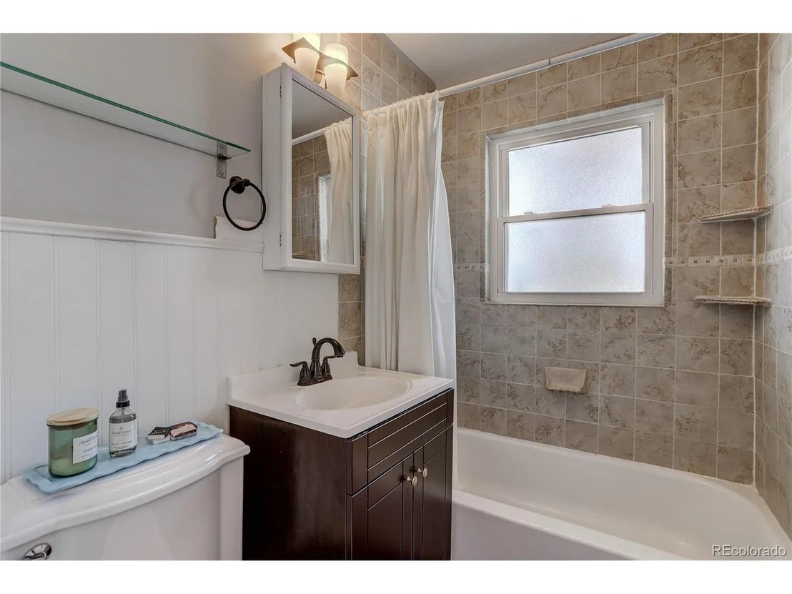 Photo of 3090 Jasmine St