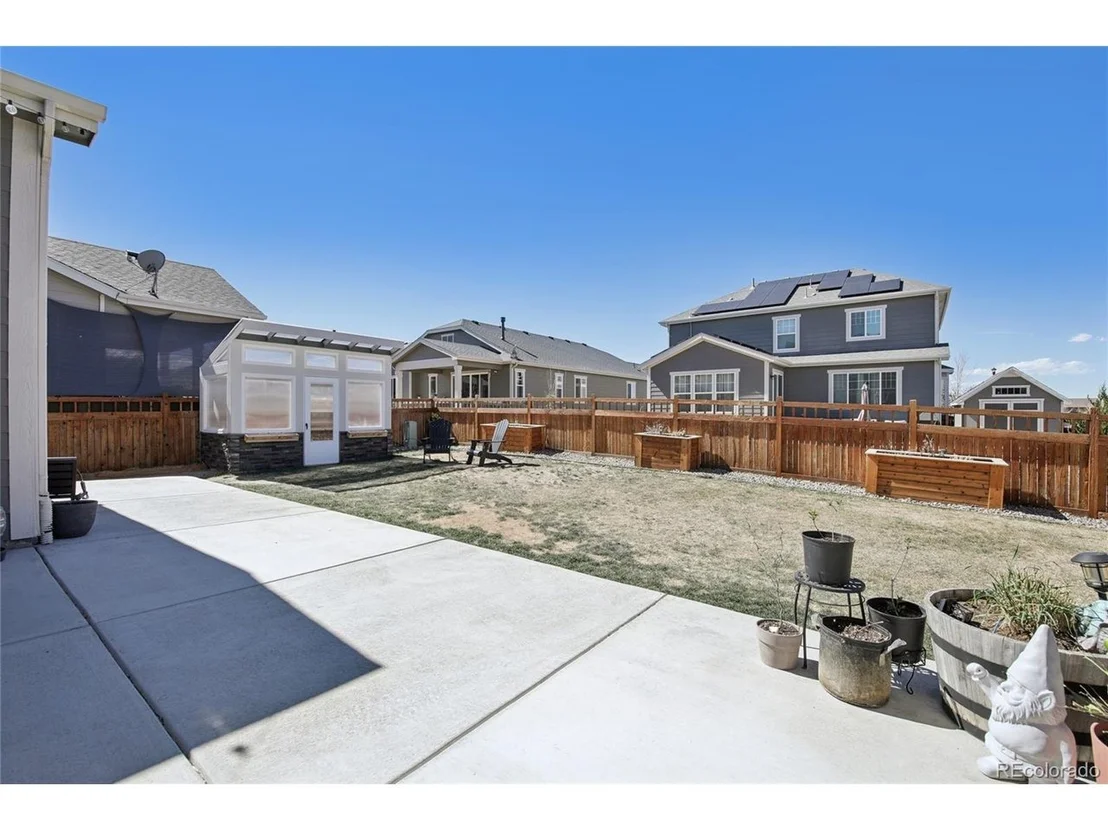 Photo of 677 Iris St