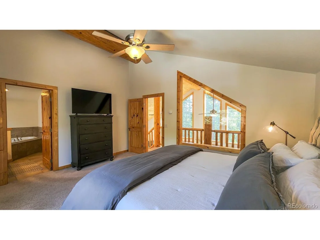 Photo of 952 Bobcat Ln