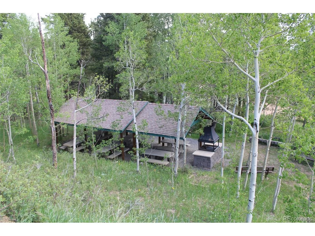 Photo of 142 Lodge Pole Dr