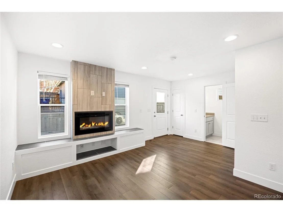 Photo of 3054 N Speer Blvd