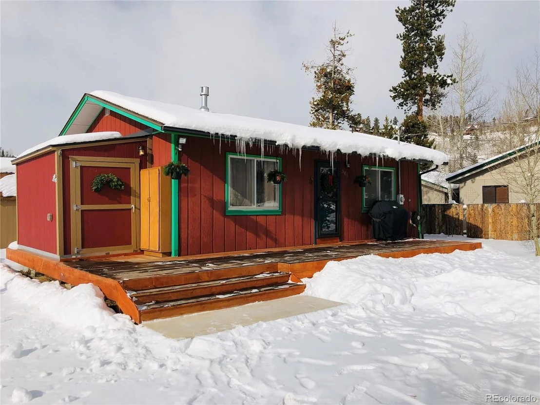 Photo of 505 Shadow Mountain Dr