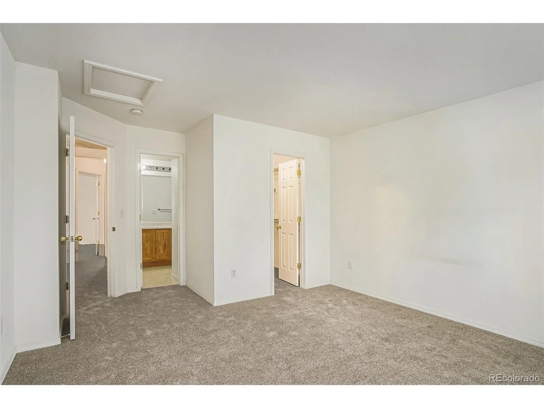 Photo of 6520 Stagecoach Ave