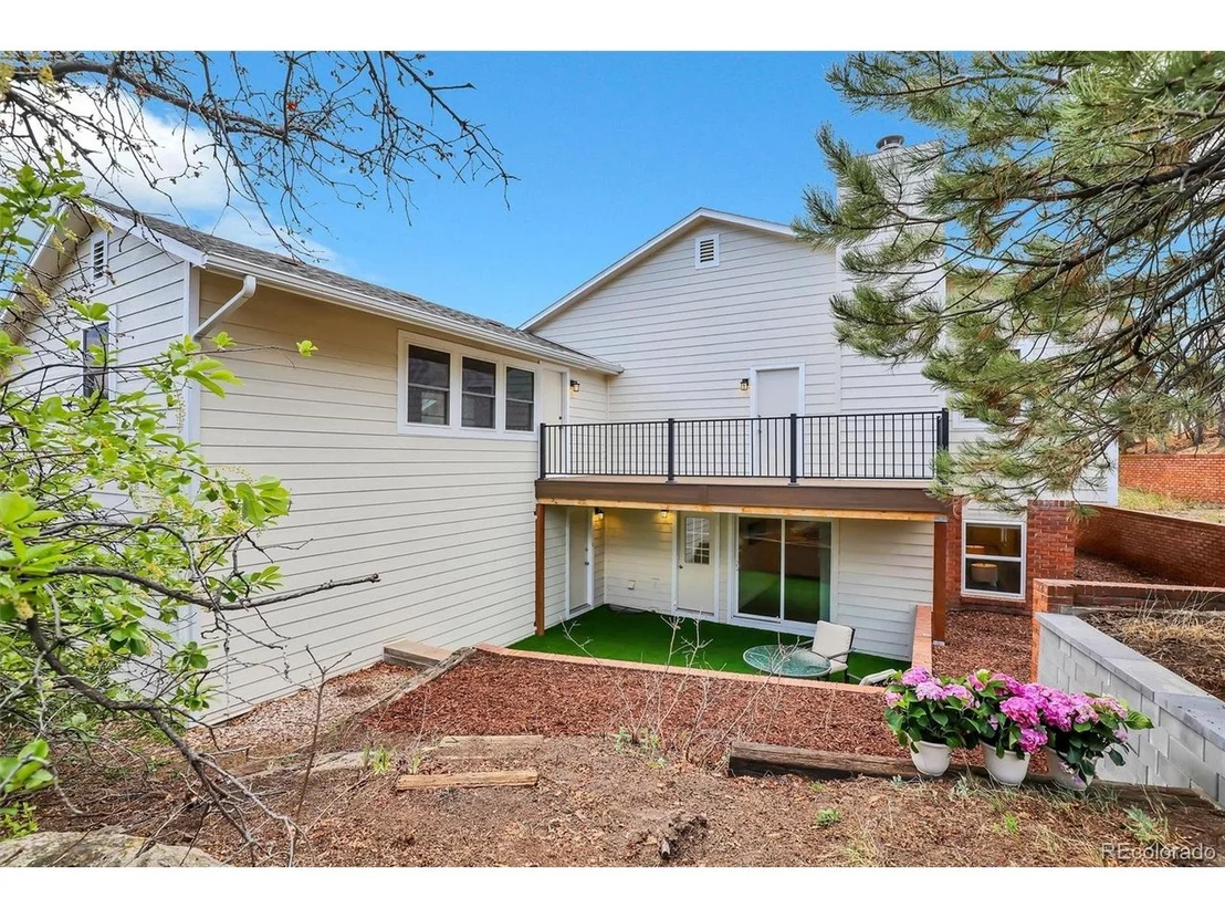 Photo of 243 Dawson Dr