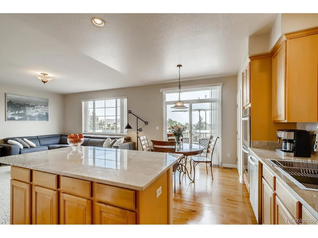 Photo of 10551 Laurelglen Cir