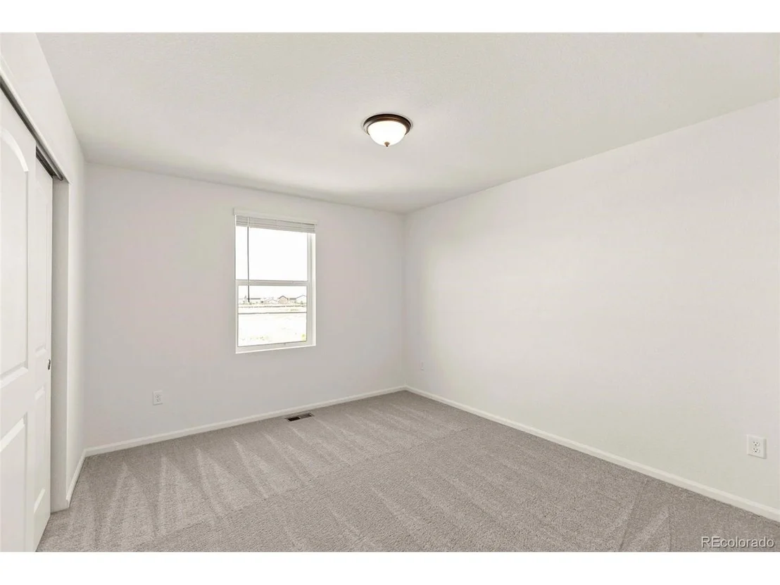 Photo of 47378 Bluebell Ave