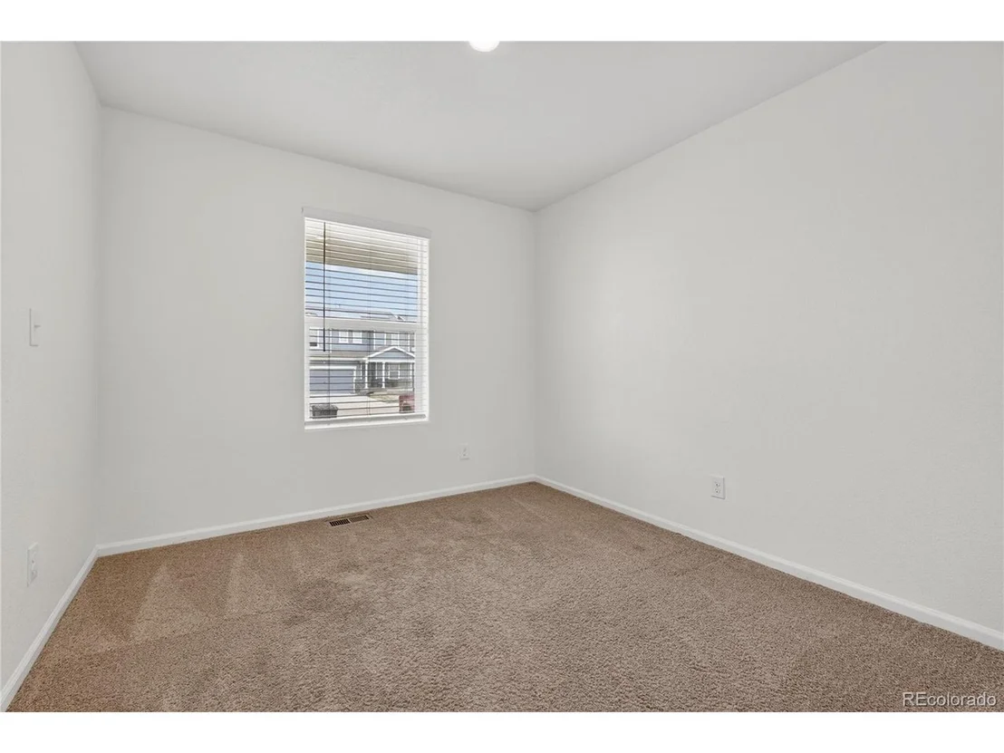 Photo of 47308 Clover Ave