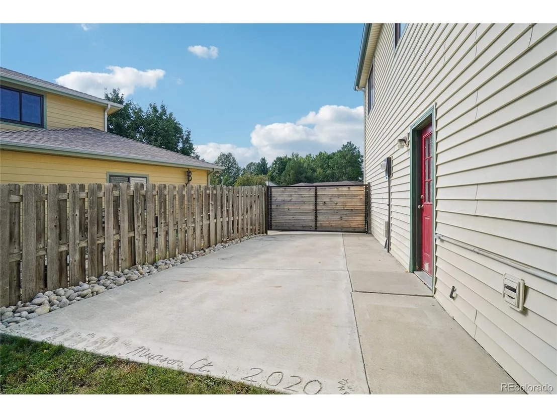 Photo of 644 Munson Ct