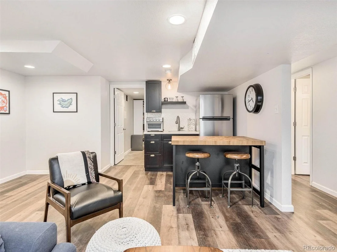 Photo of 3500 Niagara St