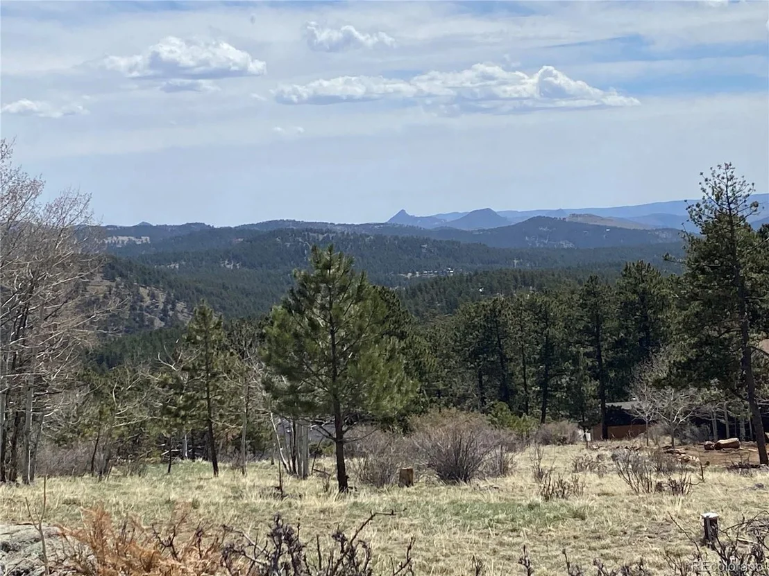 Photo of 70 Fawn Dr