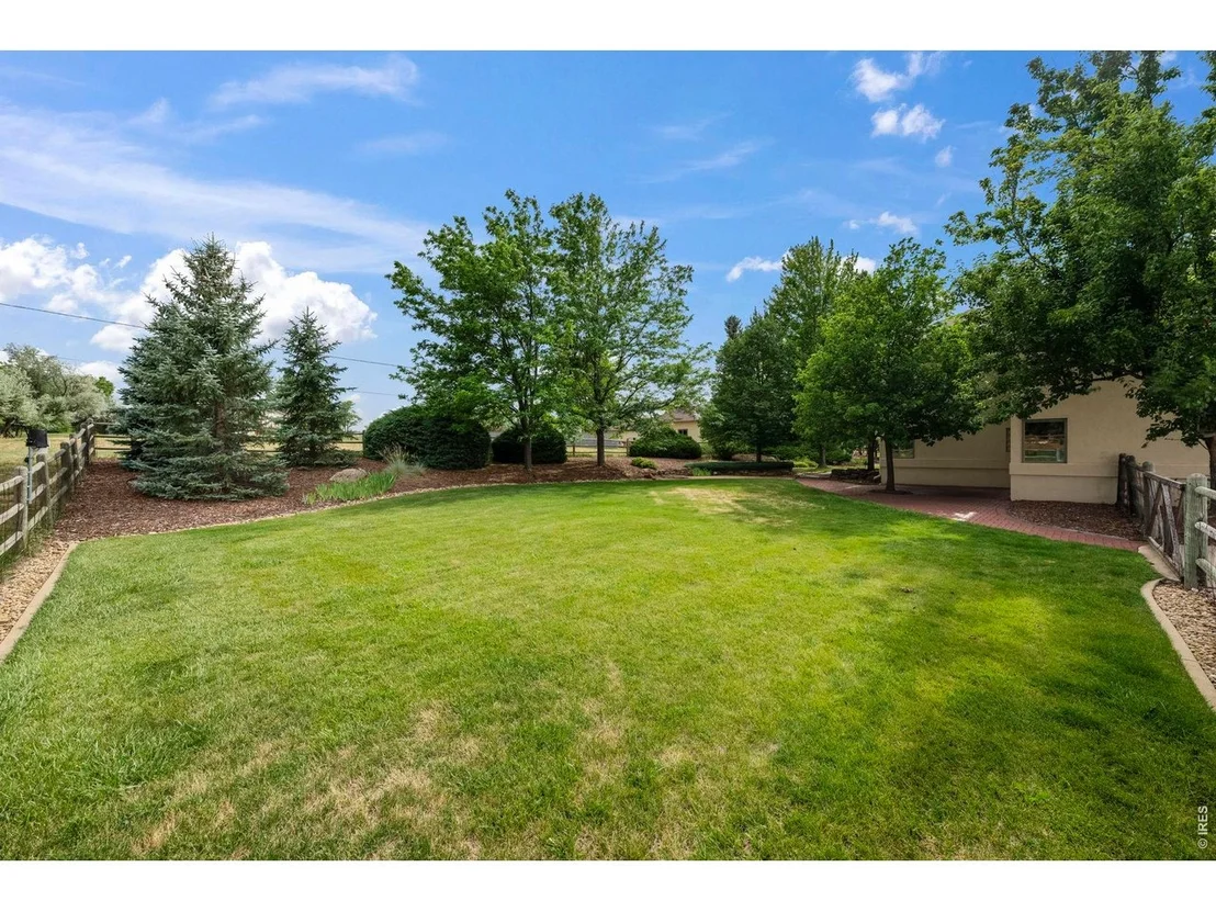 Photo of 7542 Crestview Dr