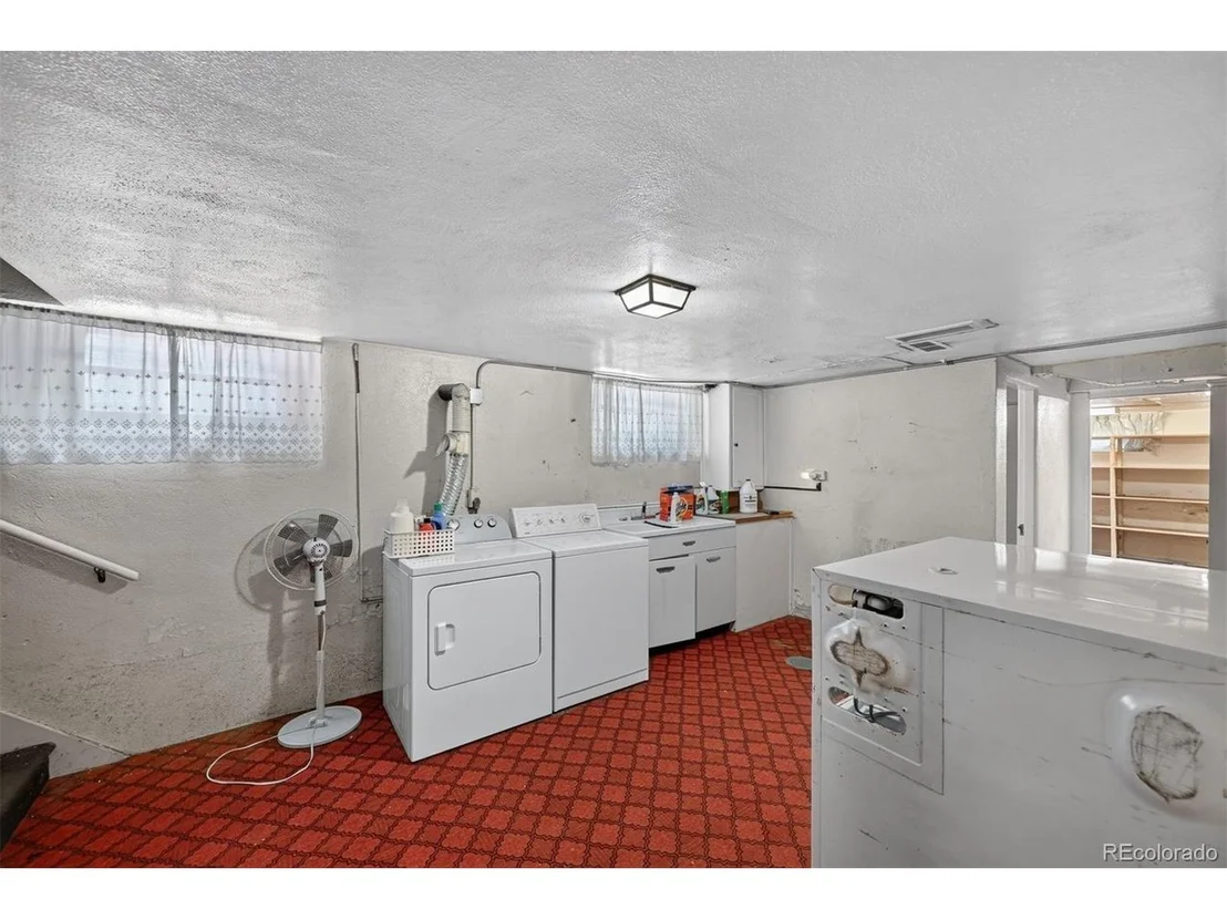 Photo of 360 Jasmine St