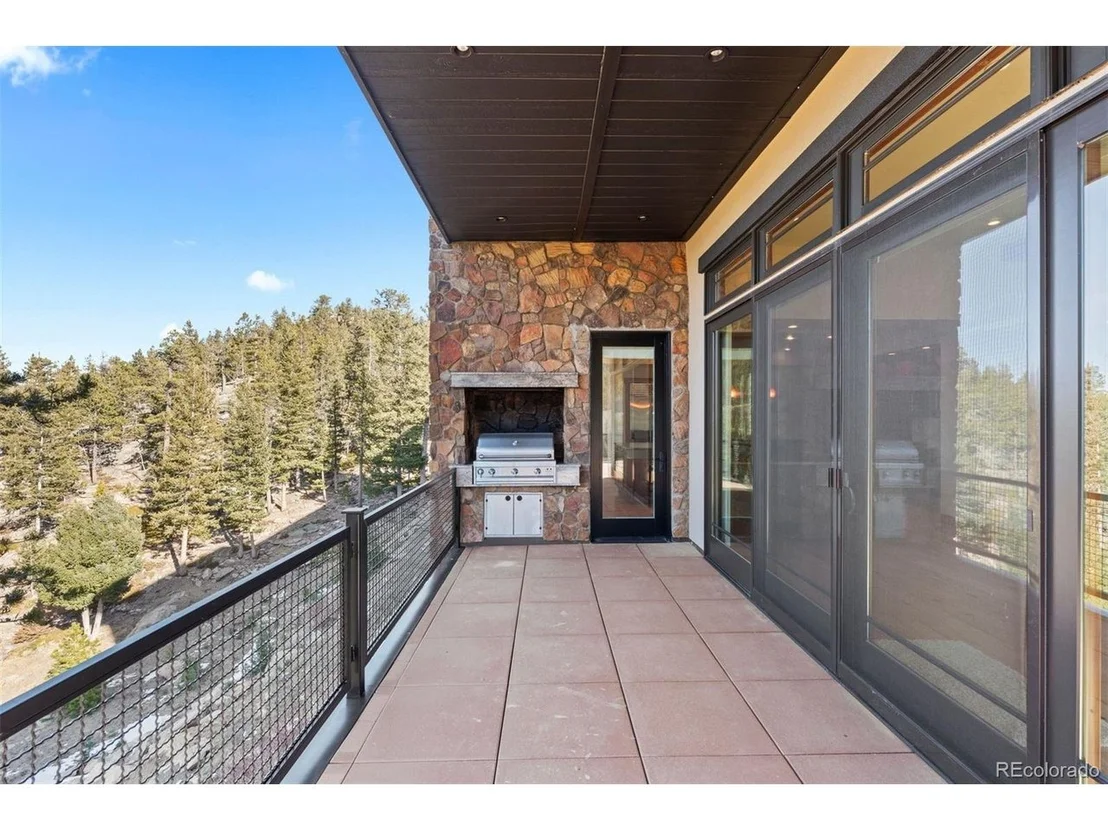 Photo of 180 Outpost Ln