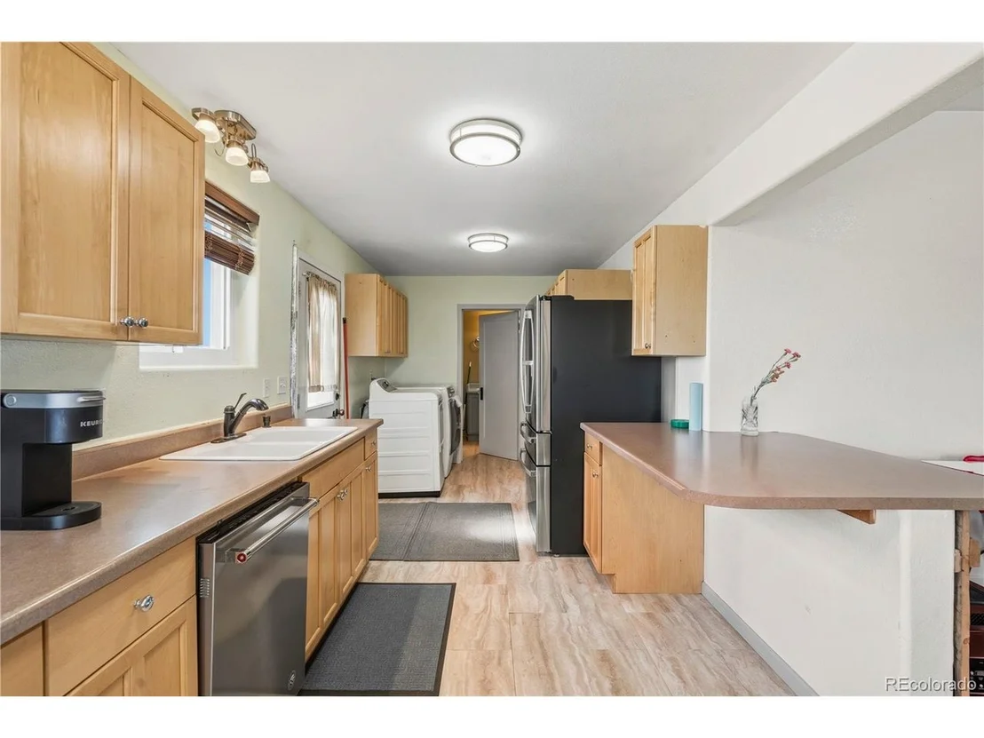 Photo of 40527 County Road 37