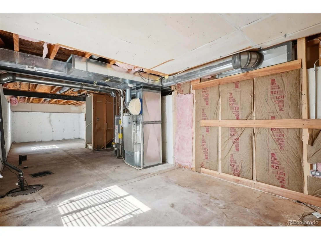 Photo of 9806 Roadrunner Ave