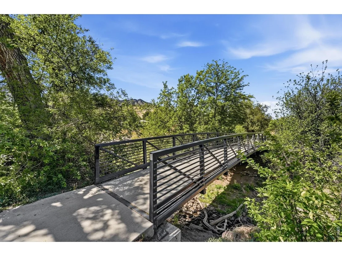 Photo of Unit B at 1185 Bear Mountain Dr