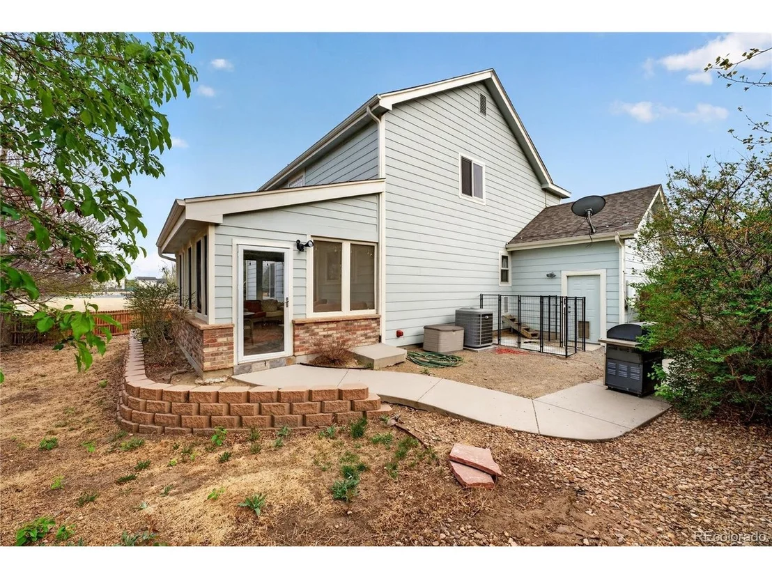 Photo of 6289 Viewpoint Ave
