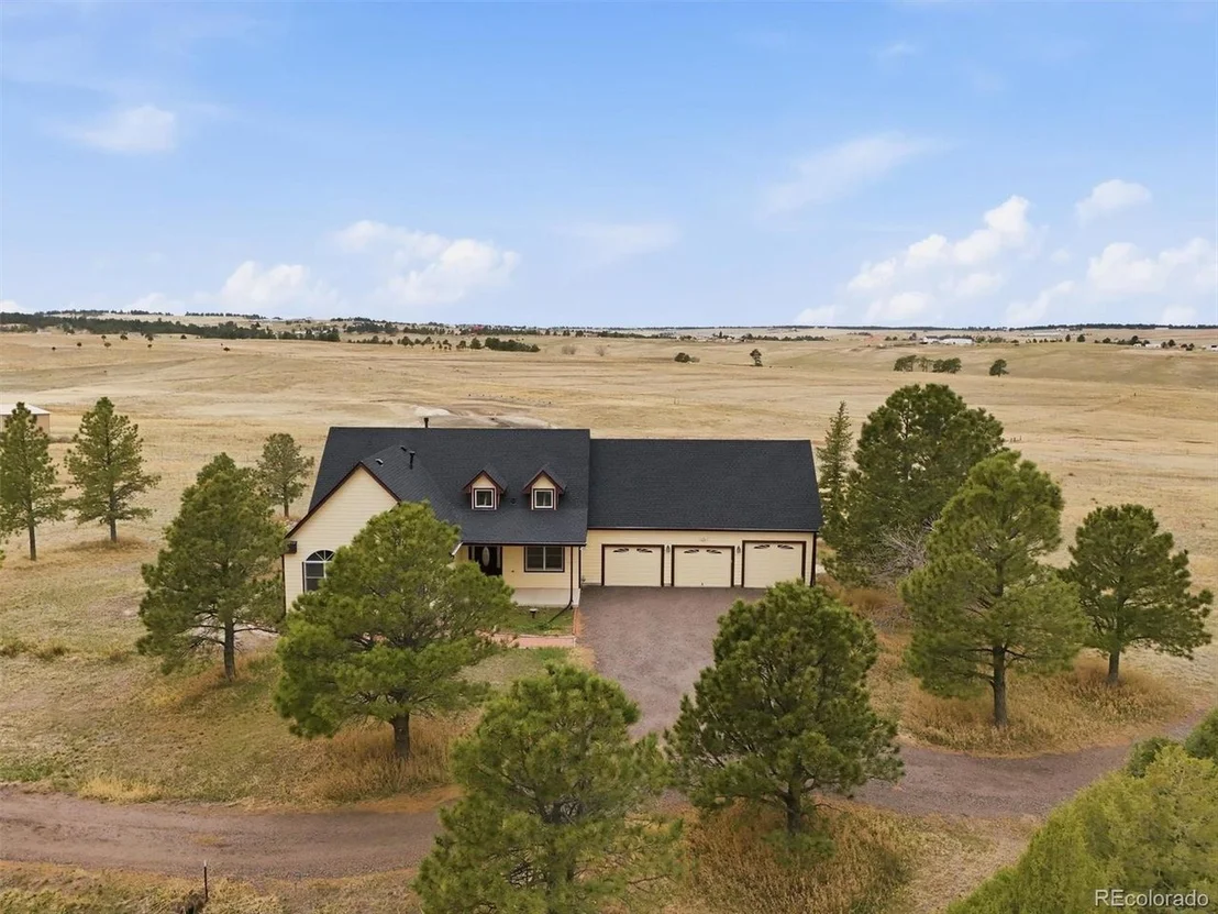 Photo of 7655 Summer Cir