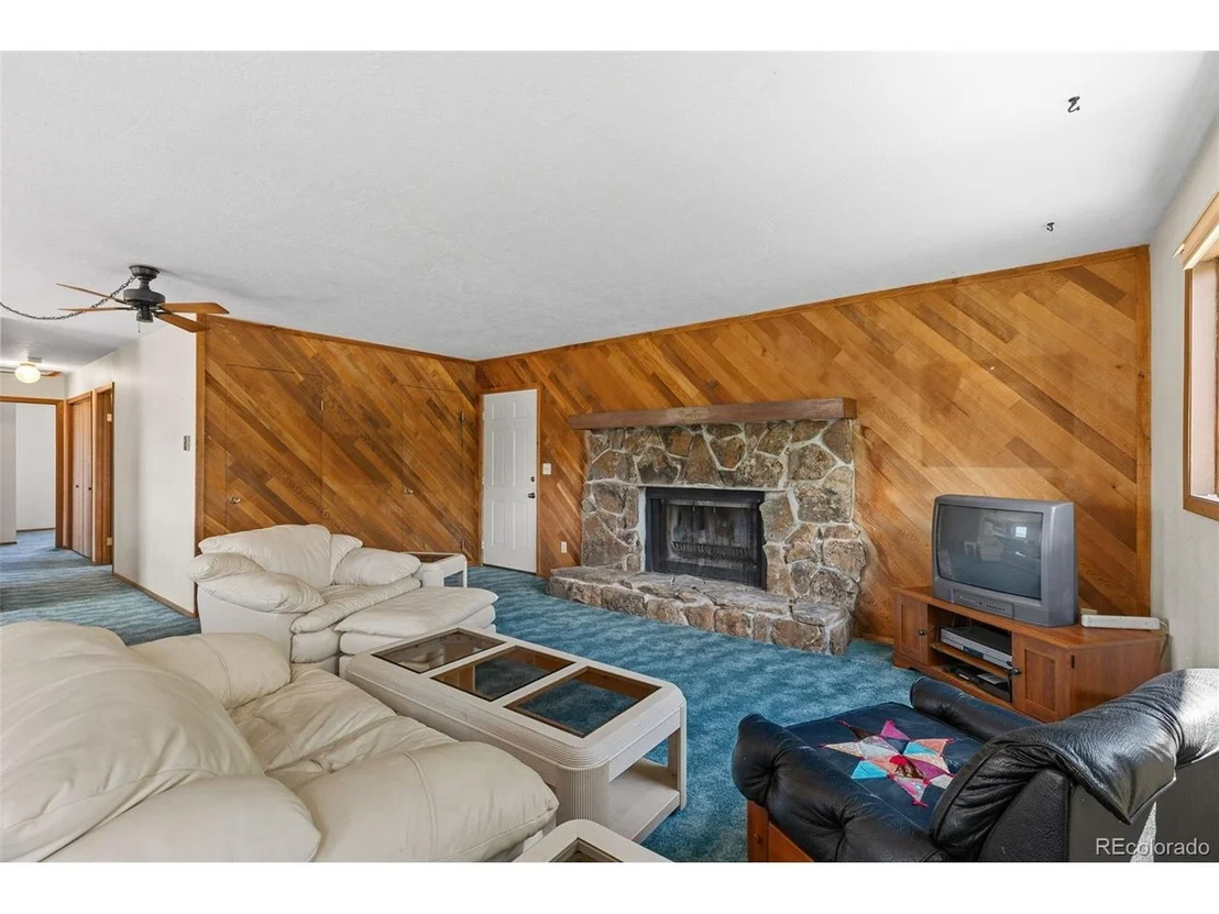 Photo of 143 Meadow Dr