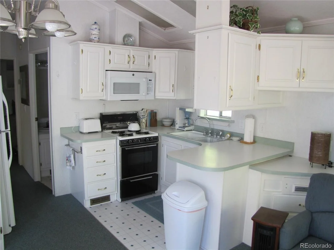 Photo of 611 Depot Dr