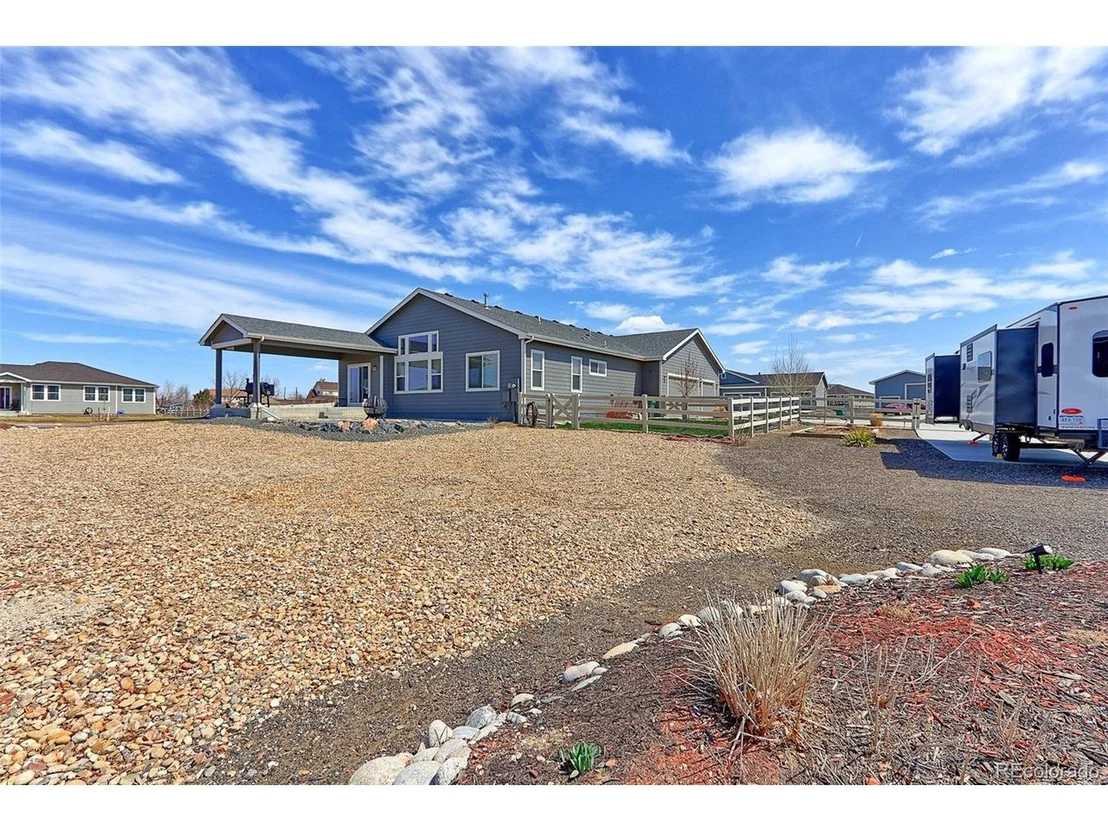 Photo of 465 Wyatt Dr