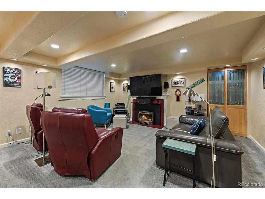 Photo of 244 Colorado Blvd