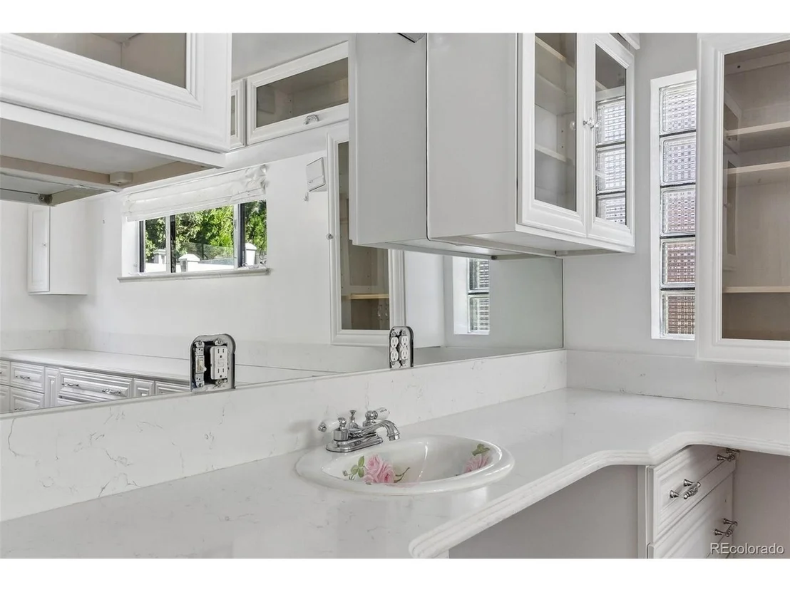 Photo of 345 Grape St