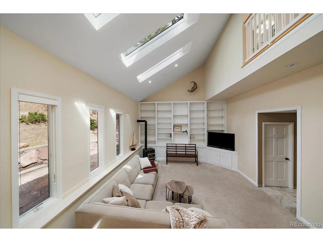 Photo of 4039 Histead Way