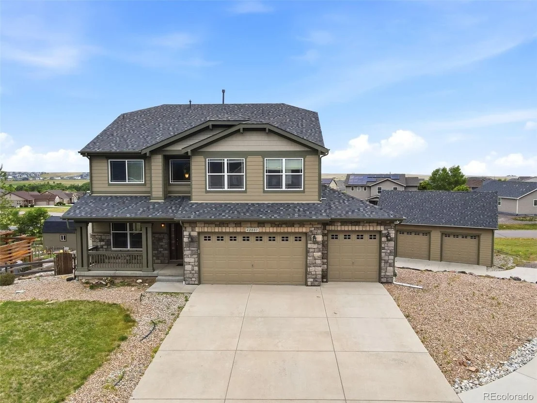 Photo of 42007 Westchester Cir